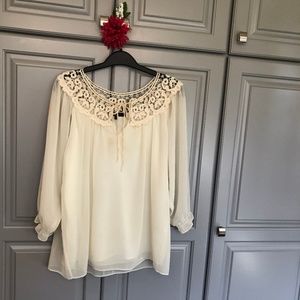 C. luce lined lacy trim top